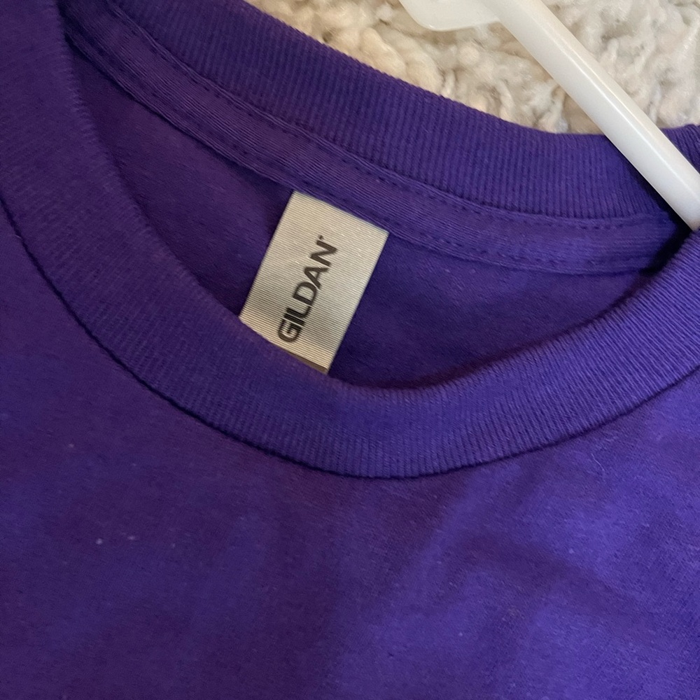 Long sleeve purple Gildan men’s tshirt